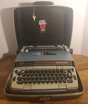 Smith-Corona Electra 210 Automatic Electric Typewriter &amp; Case Tested Wor... - $49.49