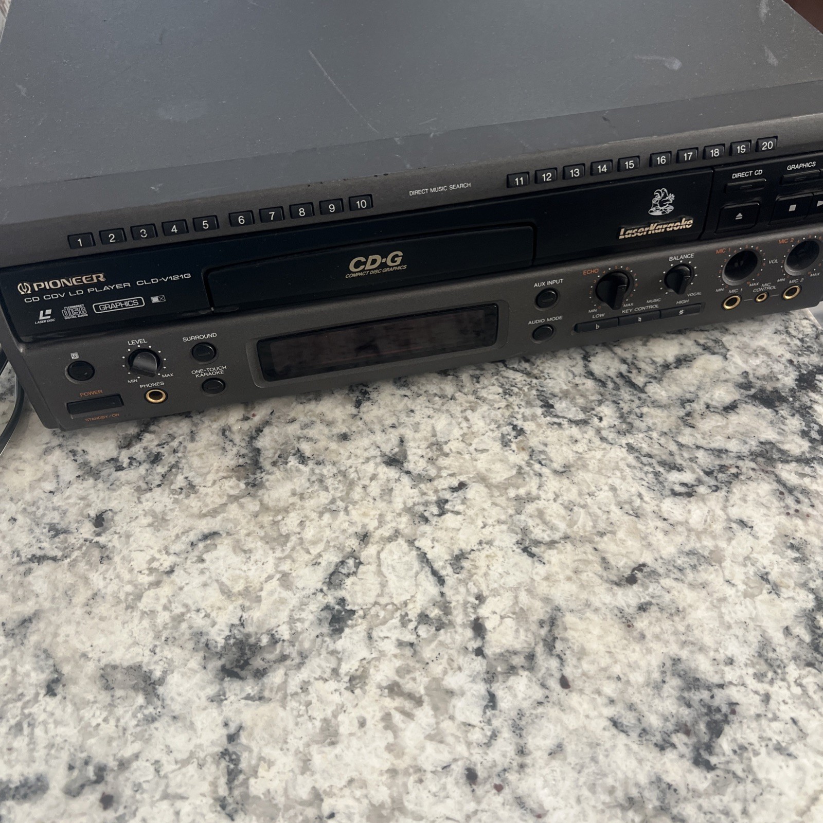 Pioneer CD CDV LD Player CLD-V1216 Laser Disc Player Vintage 1985 - $178.19