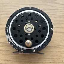 VINTAGE PFLUEGER MEDALIST 1495 FLY REEL, MADE IN AKRON OHIO USA!! - $1,092.44 MXN
