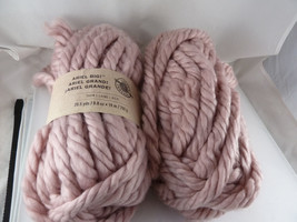 LOOPS &amp; THREADS ARIEL BIG Yarn DUSTY ROSE 1 pound 2 oz total - $15.83