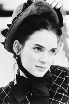 Winona Ryder In The Age Of Innocence 24x18 Poster - £18.91 GBP