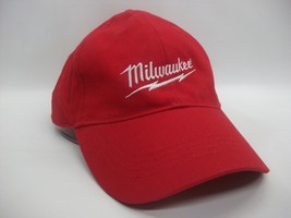 Milwaukee Hat Red Hook Loop Baseball Cap - £15.94 GBP