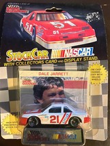 Racing Champion Stock Car NASCAR Dale Jarrett 1/64 scale Collector&#39;s Card stand - £5.42 GBP