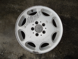 Wheel 140 Type 300SD 16x7-1/2 Alloy 8 Hole Fits 92-93 MERCEDES 300D 392546 - £76.89 GBP