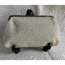 Vintage Cosmetic Bead bag with Kiss Clasp - $12.72