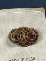 Vintage Spain Ornate Goldtone Damascene Interlocking Three Open Circles Pin Broo - £14.78 GBP