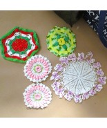 Handmade Crochet Doilies Set Of 5 With Floral &amp; Lace Designs In Multicol... - $130.71 MXN