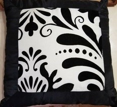 Black White Decor Throw Pillow 16&quot; X 16&quot; Free Shipping - £10.38 GBP