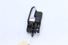 06-13 LEXUS IS250 FRONT RIGHT PASSENGER INTERIOR DOOR HANDLE Q3063 image 4