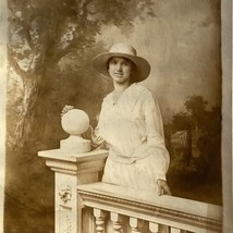 1917 RPPC Young Woman In Hat Renslers Studio Cincinnati Real Photo Postcard AZO - £28.99 GBP