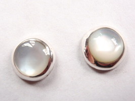 7.5 mm Natural Mother of Pearl 925 Sterling Silver Stud Earrings - £10.09 GBP