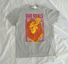 Disney Men&#39;s The Lion King &quot;Dad Goals&quot; Graphic Short Sleeve Gray T-shirt... - £10.99 GBP