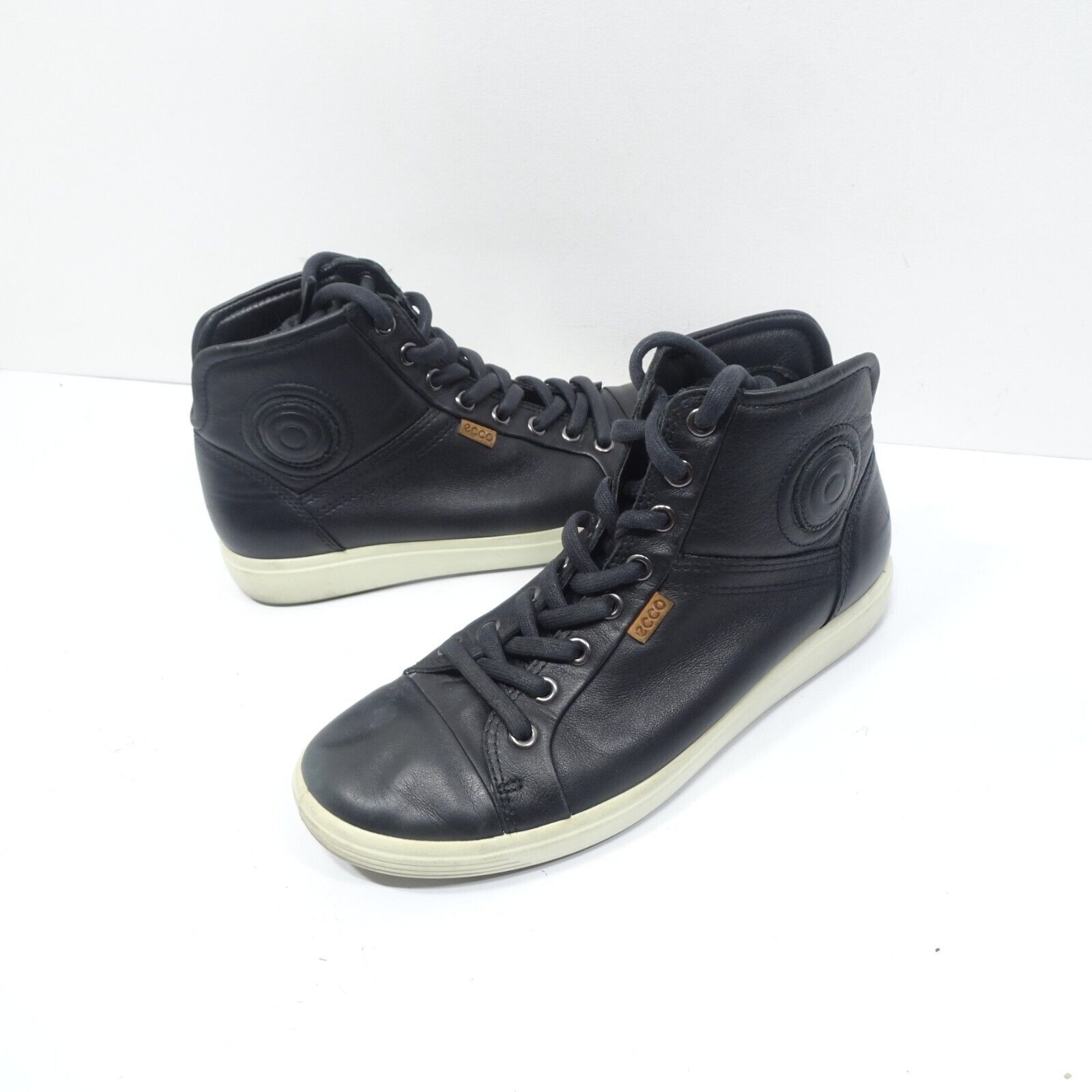 Ecco Soft 7 Womens Size 37 US 6 Black Leather Mid High Top Shoes - $26.99