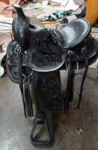 Dark Beauty Western Floral Tooled Horse Saddle. Free tack set and free s... - $6,285.47 MXN+