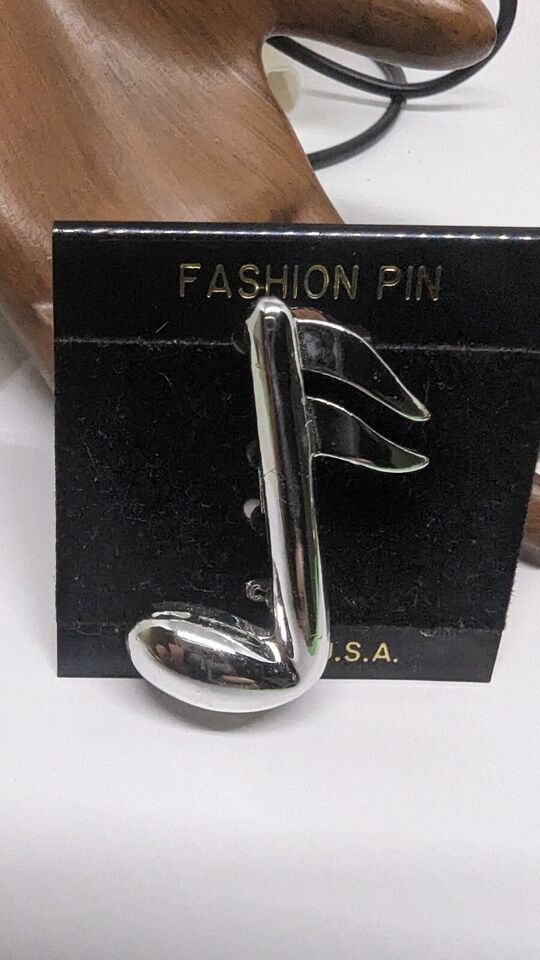 vintage  Silver Tone  Vintage Musical Note Design Pin Brooch - $11.88