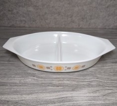 VTG Pyrex Dish Town &amp; Country Divided Casserole 1.5 QT Milk Glass Relish Tray 25 - £9.30 GBP