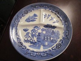BLUE WILLOW 3 PARTS PLATE CELEBRATE HOLLAND 10 1/2&quot; - £34.64 GBP