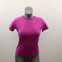 Nike Fit Dry Athletic Top Women&#39;s Size Small Purple Short Sleeve Crew Ne... - £7.11 GBP