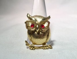 Vintage Sarah Coventry Owl with Moving Glasses Brooch Pin K1397 - £19.05 GBP