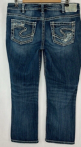 Silver Jeans Women 14 Capri Mid Rise Medium Wash Suki Denim Stretch Comfort - £23.70 GBP