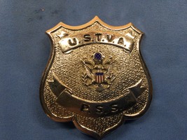 U.S.T.V.A Badge United States Tennessee Valley Authority Police  - £58.97 GBP
