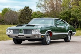 1970 Oldsmobile 4-4-2 W-30 green | 24x36 inch poster | classic car - £17.66 GBP