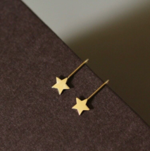 9ct Solid Gold Star Drop Hook Earrings - 9K Au375, simple, minimalistic, shiny - £83.80 GBP