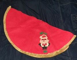 1950s Vintage Felt Red Christmas Tree Skirt - 35&#39;&#39; Santa Claus Hohoho decor - £19.65 GBP