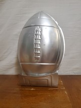 Wilton Football Cake Pan Aluminum Baking Mold Vintage 1990 #2105-6504 - $146.40 MXN