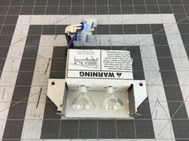 GE Refrigerator Light Bulb Housing P# WR02X11565 WR02X11183 - $466.11 MXN