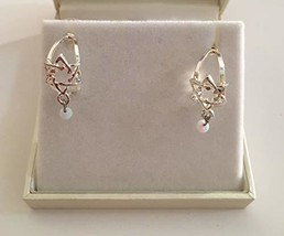 Jewish Star of David Silver Tone Half Hoop Earrings with White Beads - £37.15 GBP