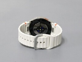 Samsung Galaxy Watch7 SM-L305U 40mm LTE Aluminum Smartwatch - White image 3