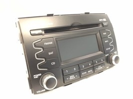 2011 - 2013 Kia Sorento Radio AM FM CD Player SIRIUS Bluetooth 96140-1U2... - $178.15
