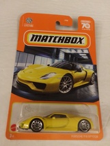 Matchbox 2023 #77 Yellow Porsche 918 Spyder MBX Showroom Series Mint On Card - £15.62 GBP