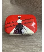 Red enamel mini case - $418.15 MXN