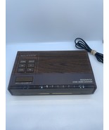 Magnavox D-3150 Vintage 2-Band Faux Woodgrain Clock Radio - $25.40