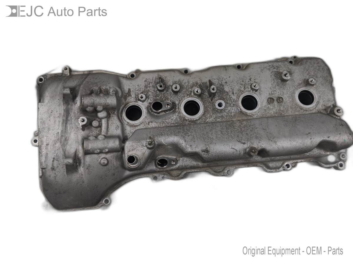 Right Valve Cover For 08-10 Lexus LX570  5.7 - $164.19