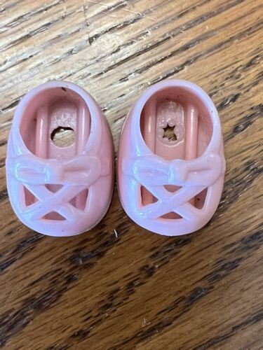 Vintage Strawberry Shortcake Raspberry Tart Doll Shoes clothing Accessory - $14.36