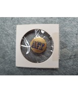 Vintage American Federation of Teachers AFT Logo Pin Gold Tone - £10.92 GBP