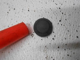 2004 jeep Grand Cherokee  Windshield Wiper Arm Cap LH OR RH  - $24.99