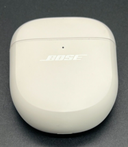 OEM Bose Replacement Charging Case 435911 (CASE ONLY) White QuietComfort II Case - £58.66 GBP