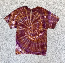 NEW Gilden Men’s Purple Brown Spiral Iced Tie-Dye Short Sleeve Shirt Siz... - €16,87 EUR NEW Gilden Men’s Purple Brown Spiral Iced Tie-Dye Short Sleeve Shirt Siz... - €16,87 EUR