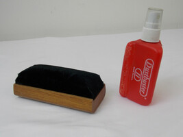 Vintage Realistic Hydro Stor Record Care System Vinyl LP Cleaner Brush - $378.38 MXN