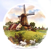 Windmills Nederland  Village Plate 1984 ROYAL SCHWABAP J C Van Hunnik - $14.00