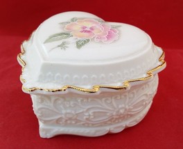 Trinket Musical box Heart shaped Oh what a beautiful morning pink pansy ... - $12.19