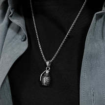 Fashion Irregular Summer Men's Necklace - £5.66 GBP+