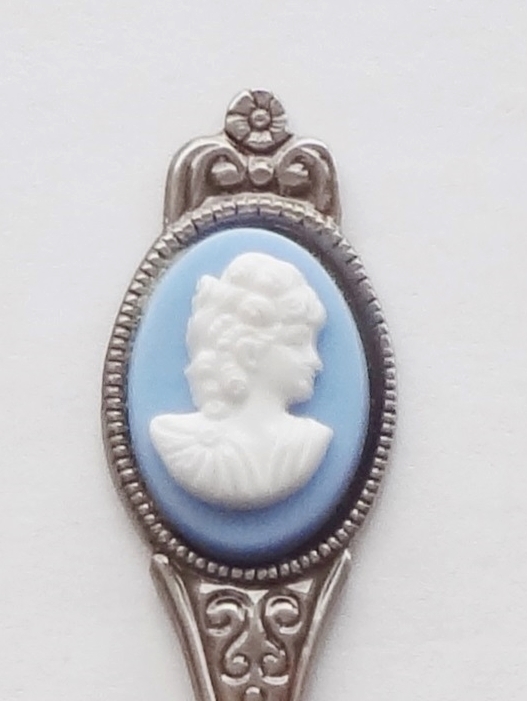 Collector Souvenir Spoon Wedgewood Style Cameo Blue White - $3.99