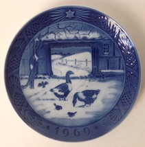 Vintage Royal Copenhagen 1969 Collector Plate In the Old Farmyard Geese 7.25&quot; - £9.55 GBP