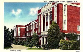 MINT! 1940&#39;s Hickory, North Carolina High School - £5.49 GBP