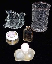 Lot of 5 Avon pieces - swan - bottles and jars - miniatures - £8.03 GBP